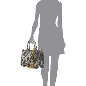 Vince Camuto Orla tote